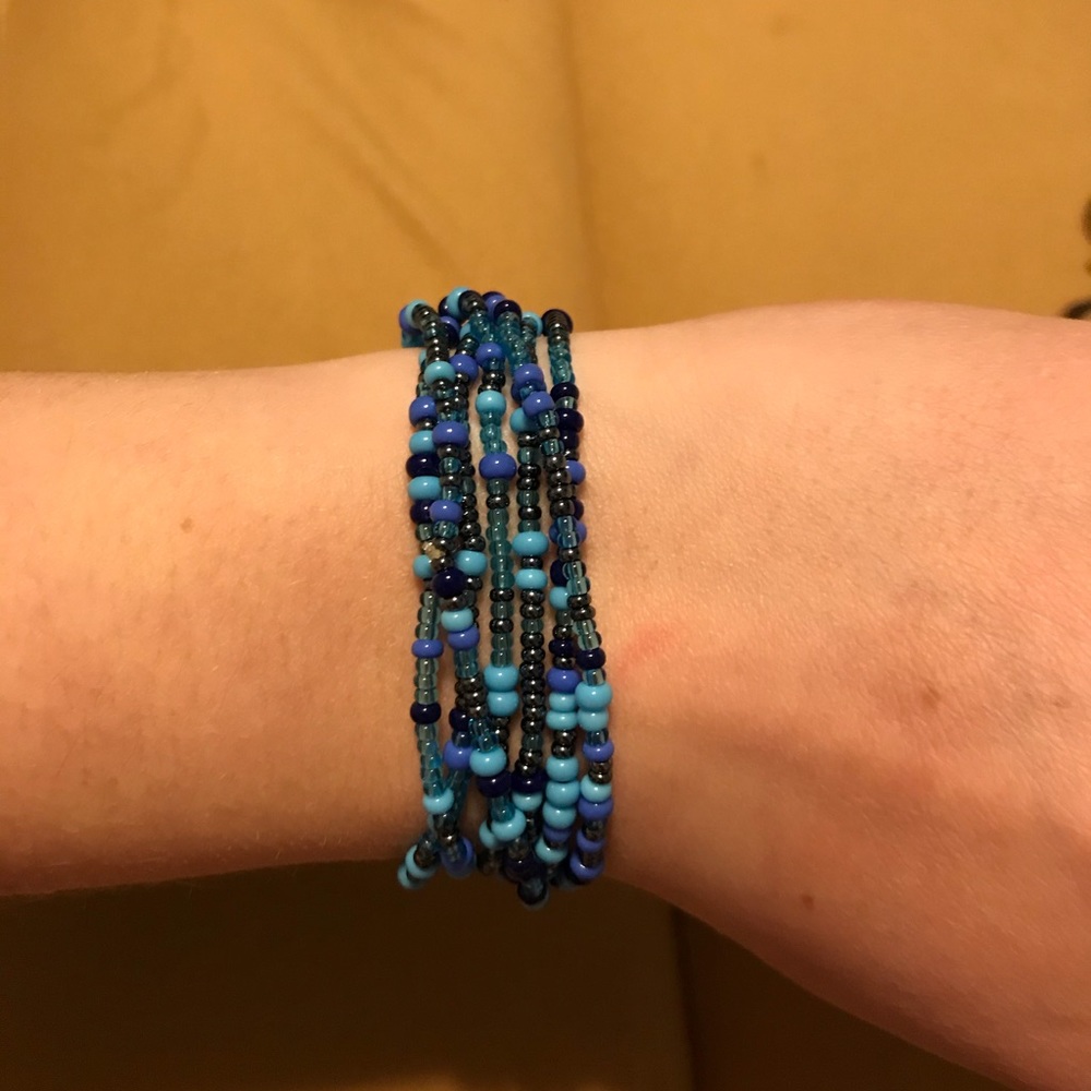 Beaded bracelet/necklace
